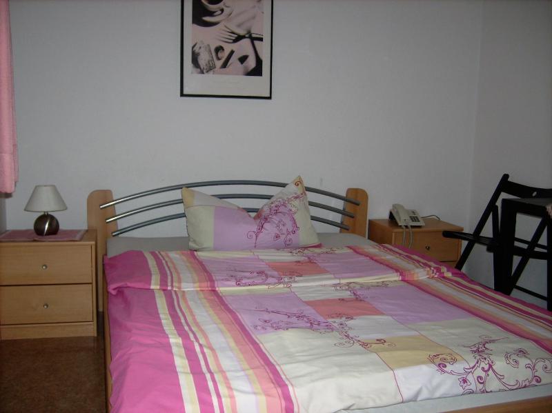 Single Room image 2
