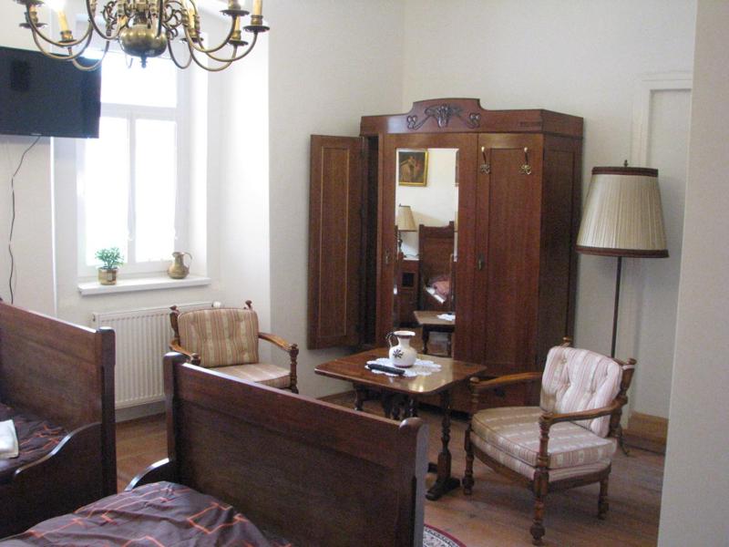 Triple Room image 2