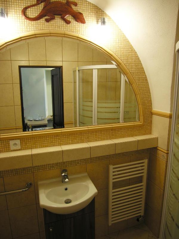 Double Room image 2