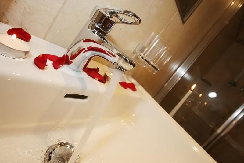 Double Room with Panoramic View image 2