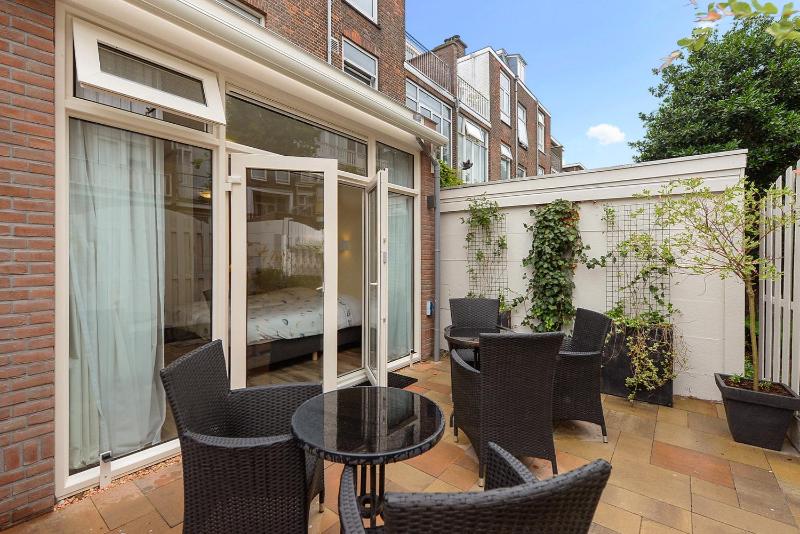 Quadruple Room with Terrace (2 adults +2 children) image 4