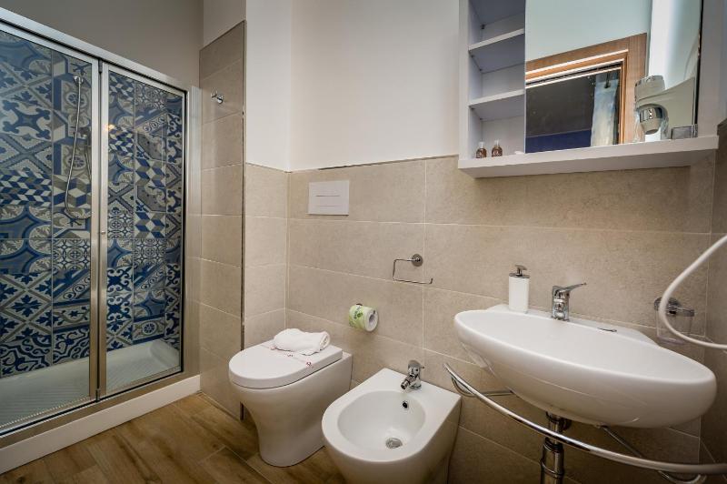 Superior Double Room image 2