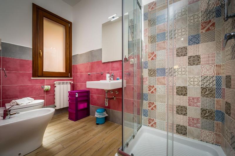 Deluxe Double Room with Balcony image 1