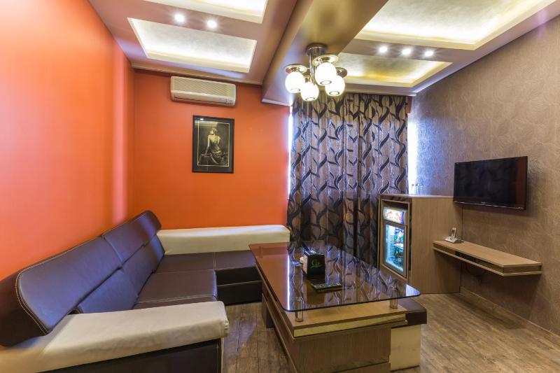 Suite (4 Adults) image 3