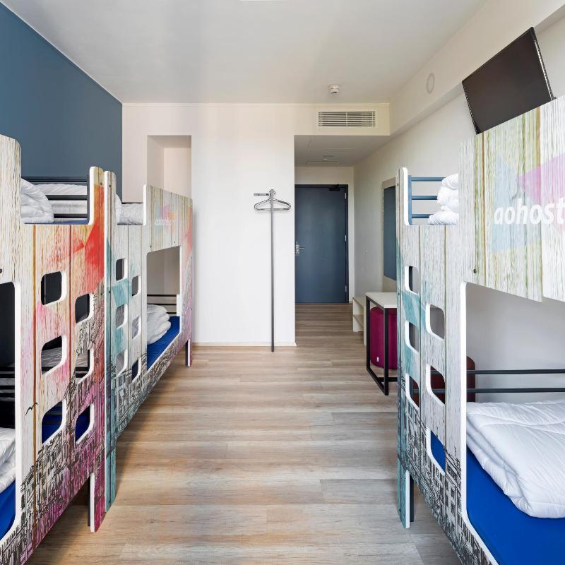 Bed in 6-Bed Mixed Dormitory Room image 4