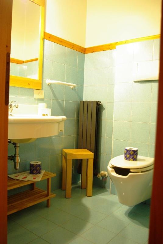 Standard Double or Twin Room image 4