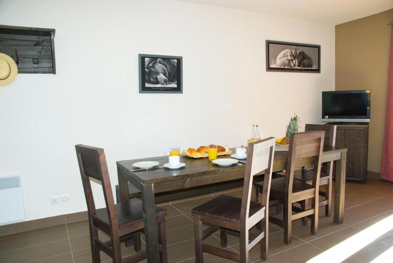One-Bedroom Apartment (4 Adults) image 3