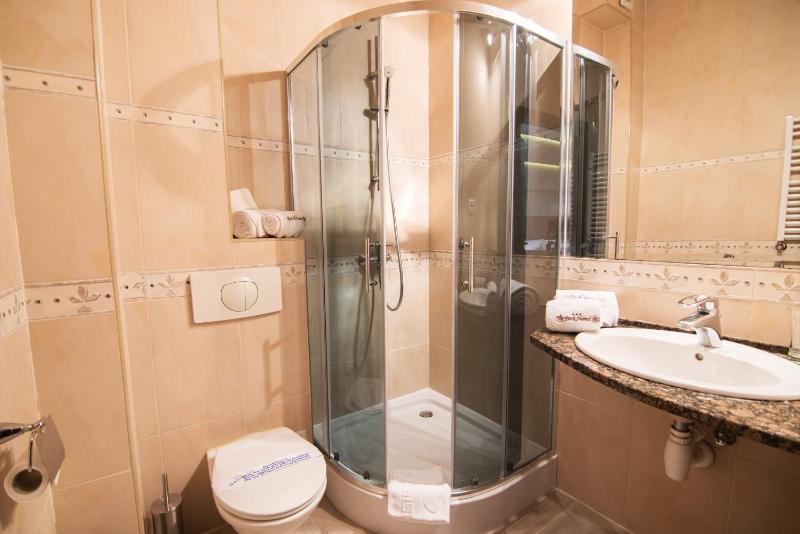 Standard Double Room image 2