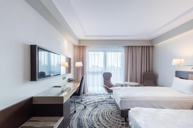 Twin Room image 1