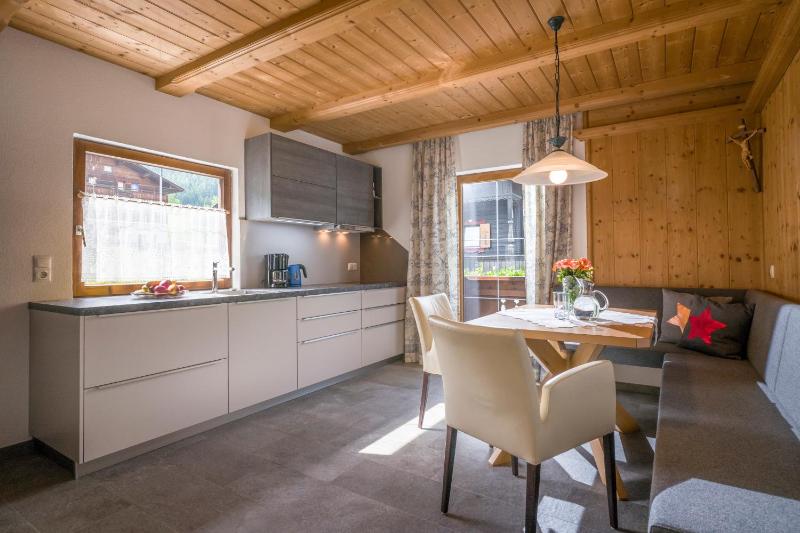 Apartment with Terrace image 4