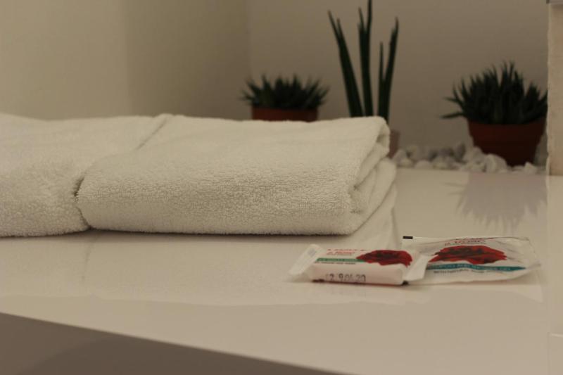Comfort Triple Room image 4