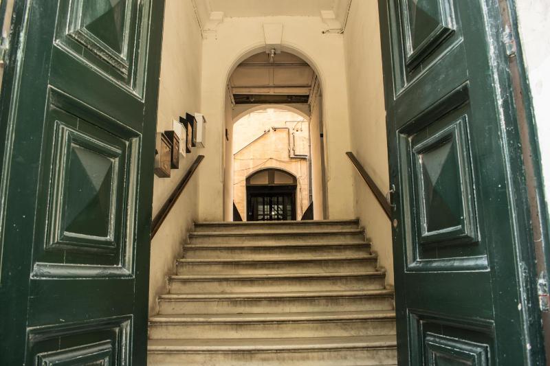 Vincenti Strait Street Suite - image 1