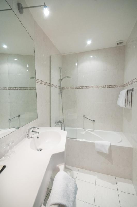 Double Room image 1