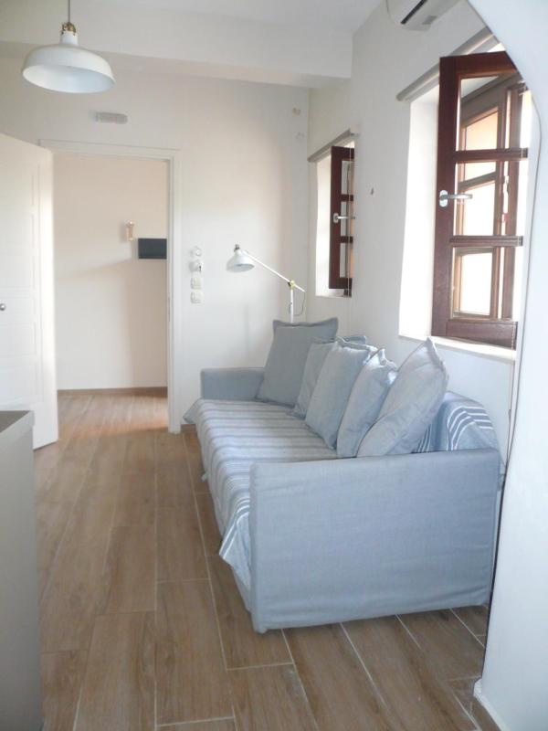 Standard One-Bedroom Apartment image 3