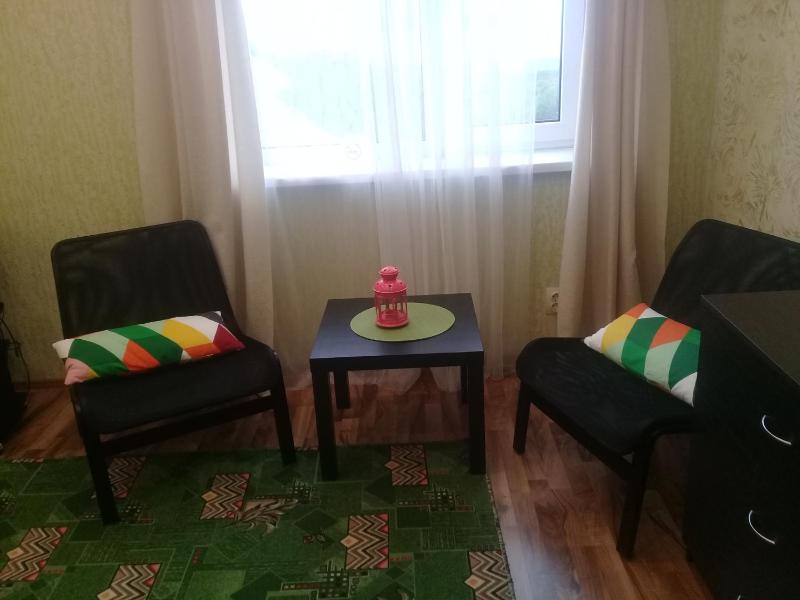 Economy Triple Room with Shared Bathroom image 1