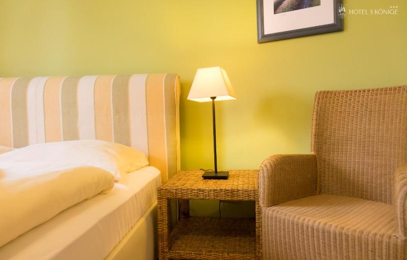 Double Room image 3