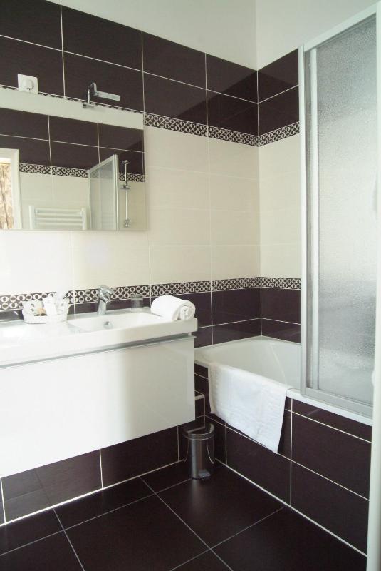 Superior Double Room image 4