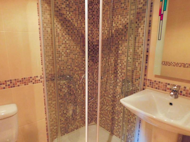 Double or Twin Room with Balcony image 4