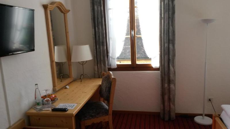 Single Room image 3