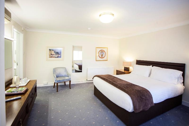Standard Double Room image 4