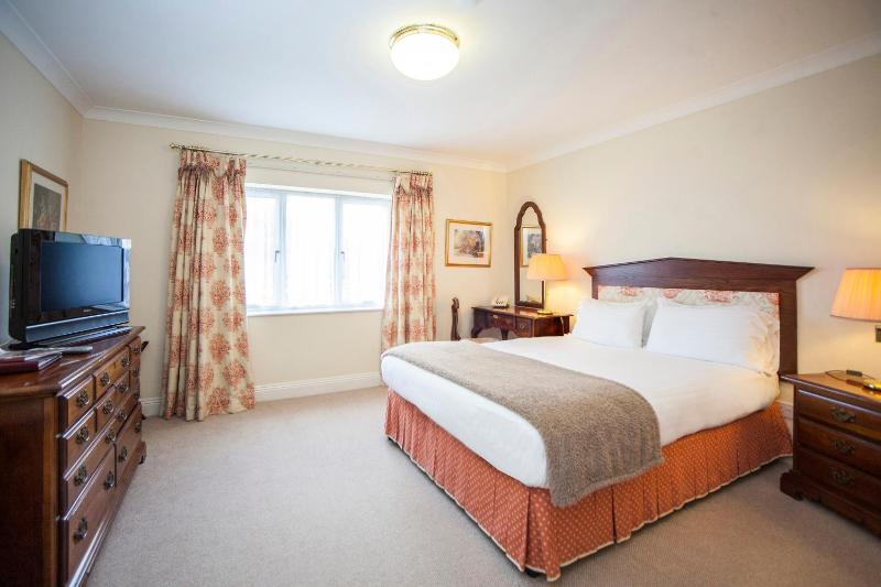 Standard Double Room image 2