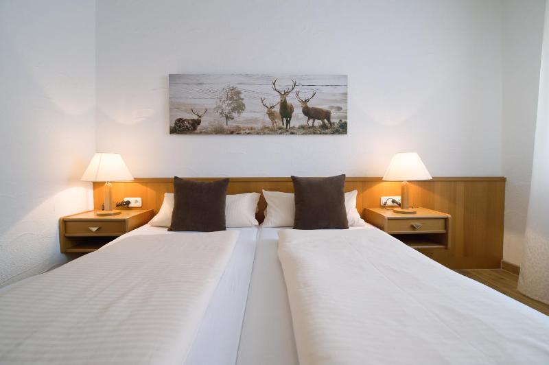 Double Room image 2