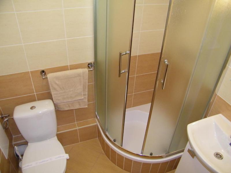 Double Room with Private Bathroom image 3