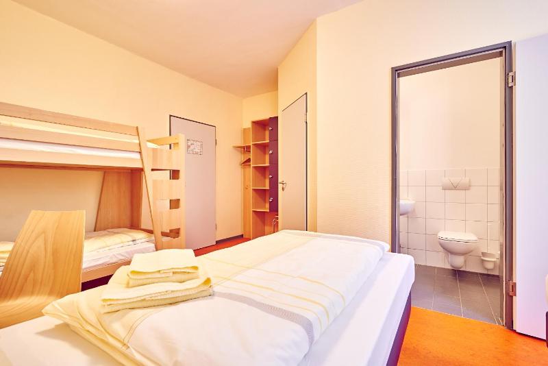 Comfort Quadruple Room image 4