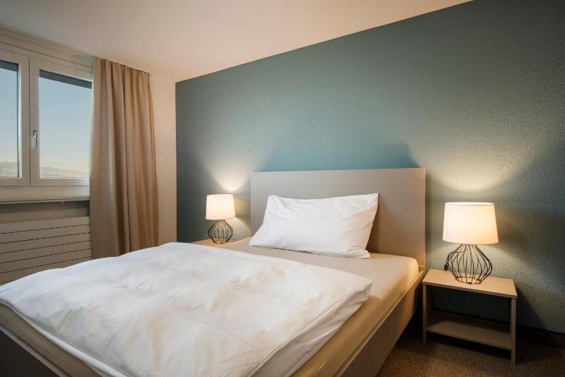 Standard Double Room image 2