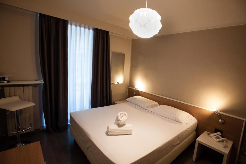 Triple Room image 2