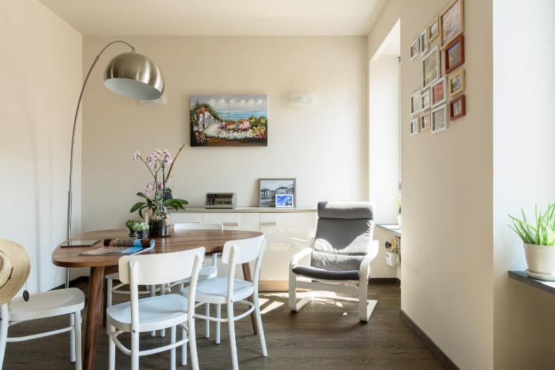Numero Due Piazza Mazzini - byMyHomeinComo - image 10