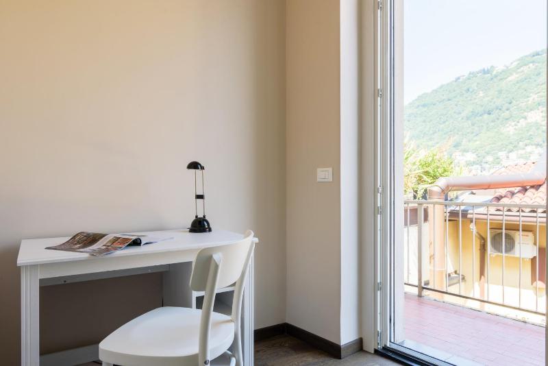 Numero Due Piazza Mazzini - byMyHomeinComo - image 11