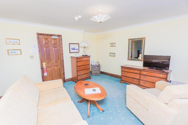 Suite with Sea View image 3