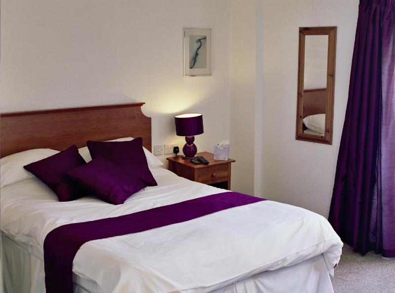 Double Room with Private Bathroom image 2
