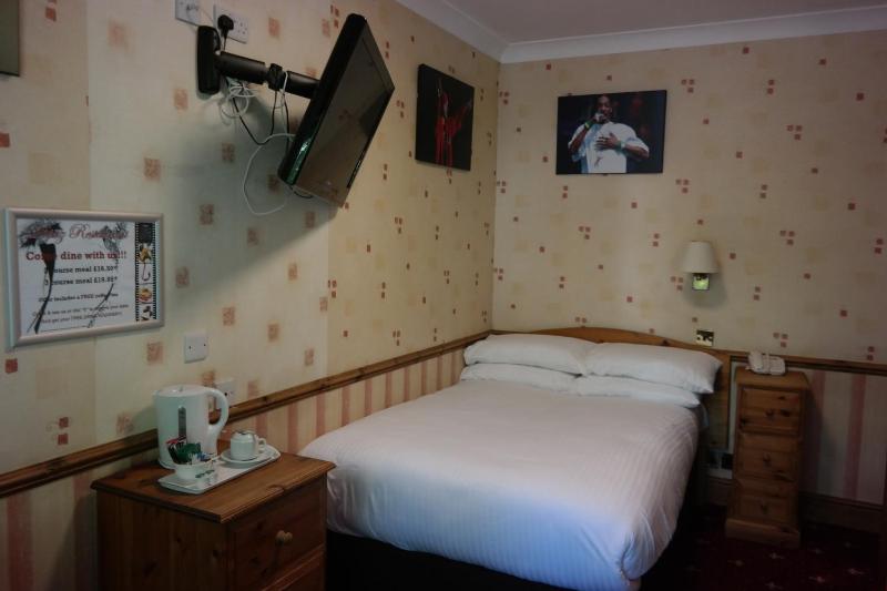 Single Room image 4