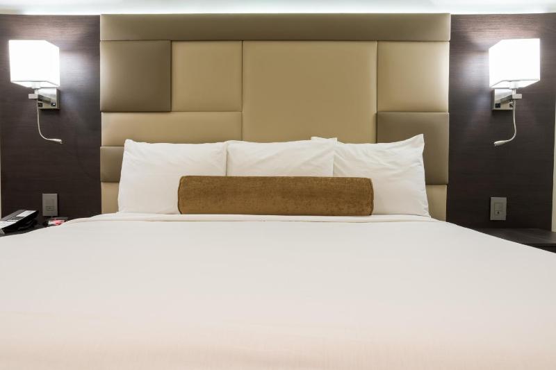 King Room - Disability Access image 2