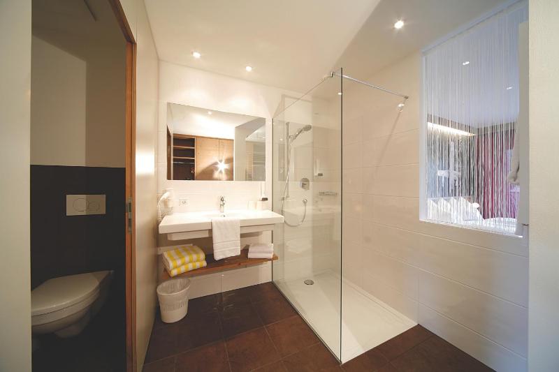 Double Room image 2