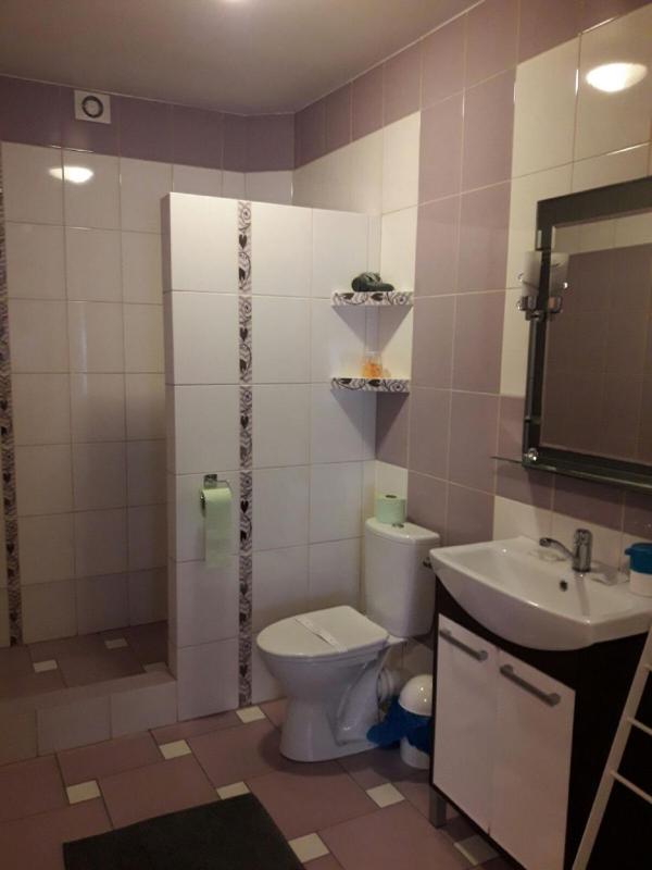 Standard Twin Room with Kitchenette image 3