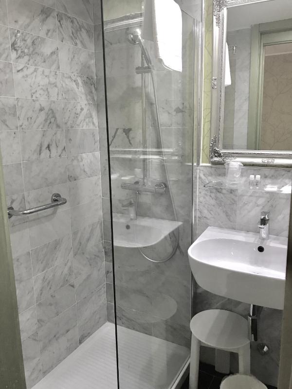 Double Room with Small Double Bed image 1