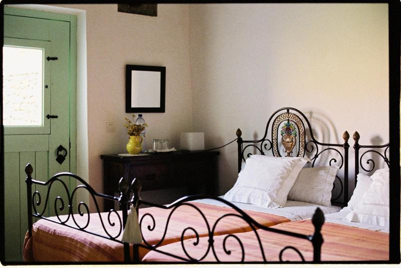 Twin Room image 1