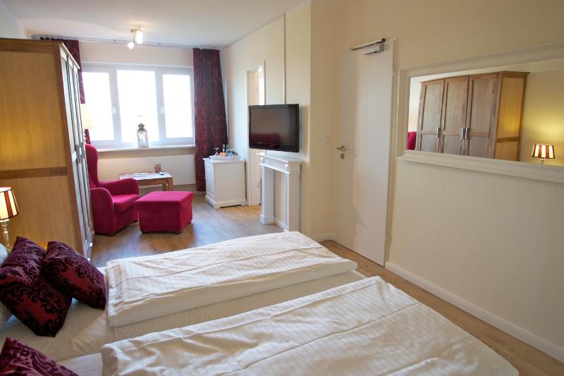 Comfort Double Room image 4