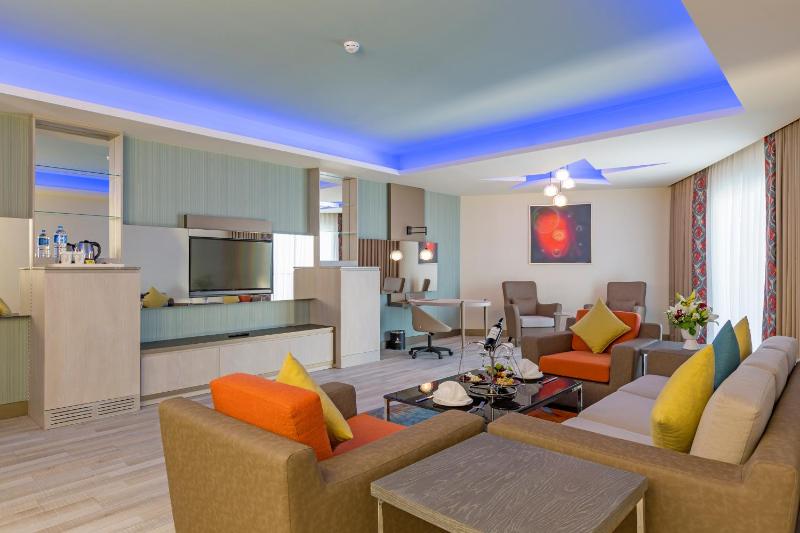 Junior Suite image 3