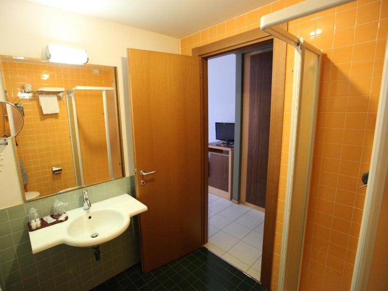 Triple Room image 4
