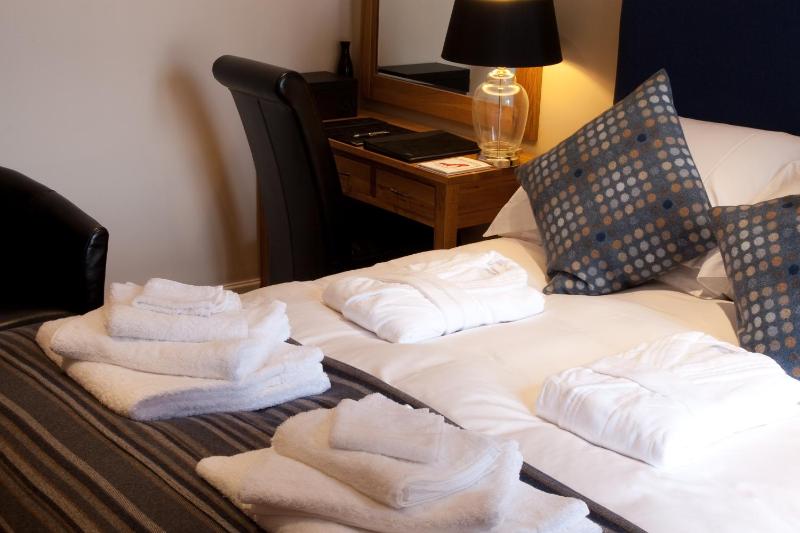 Deluxe Room image 4