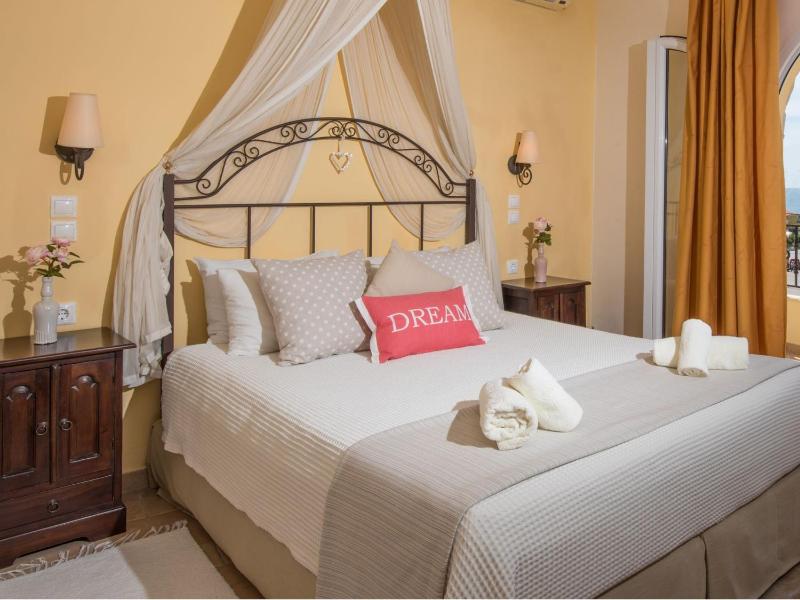 Two-Bedroom Apartment with Sea View image 3