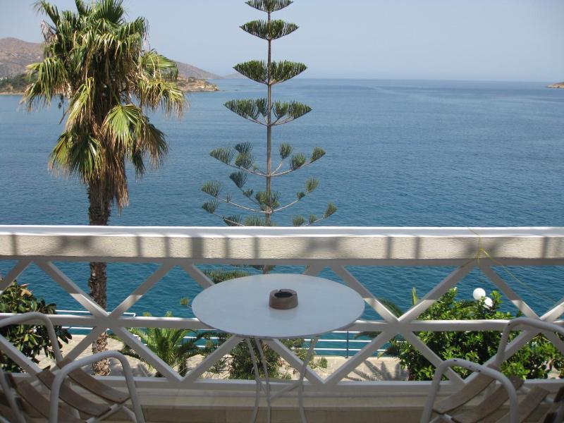 Studio with Sea View image 1