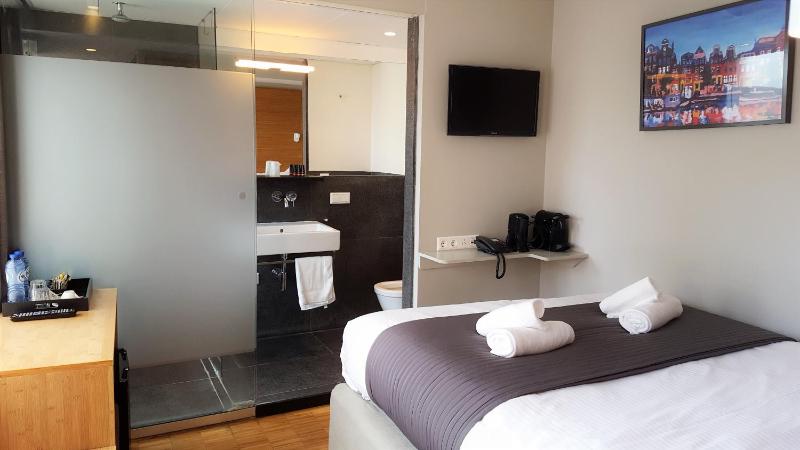 Small Double Room with Terrace image 4