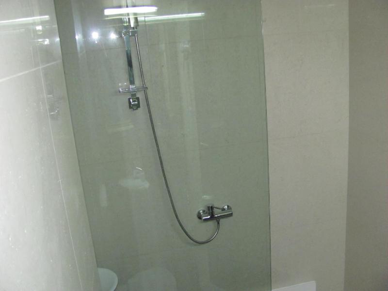 Double Room image 2