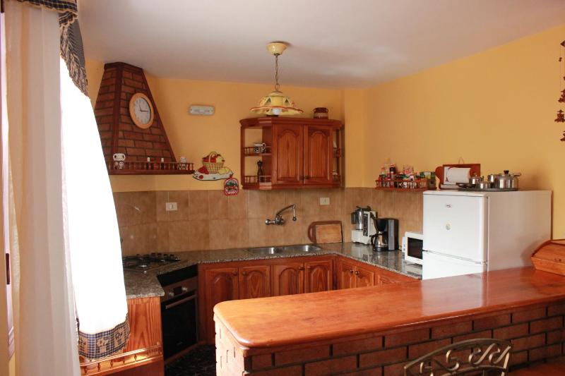 One-Bedroom Apartment image 3