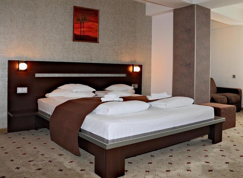Superior Double Room image 2